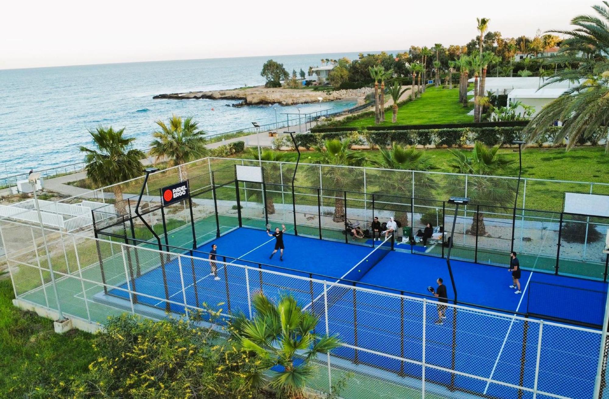 Gabriela - Coralli Beachfront Apartment プロタラス エクステリア 写真